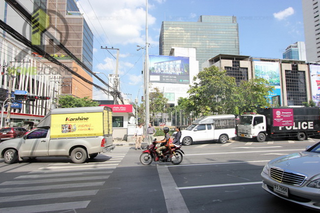 Ashton Silom 