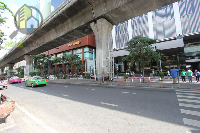 Ashton Silom 