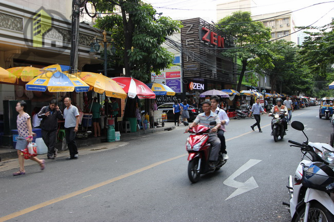 Ashton Silom 