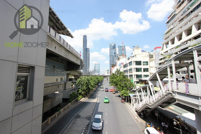 Ashton Silom 