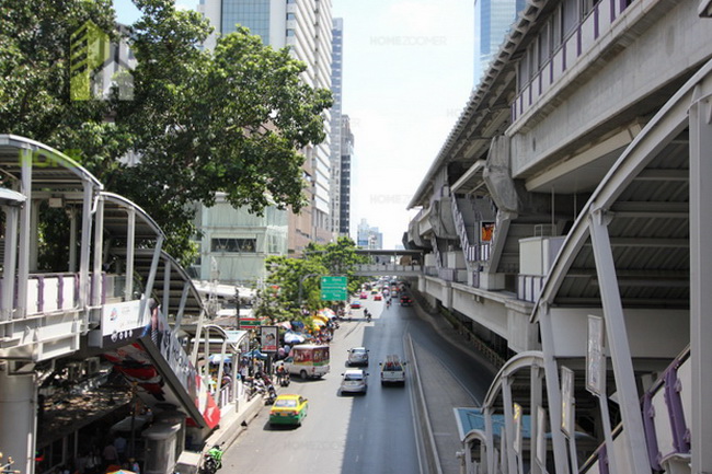 Ashton Silom 