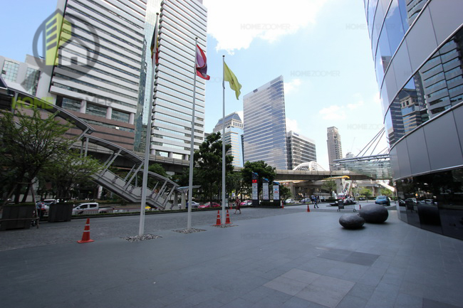 Ashton Silom 