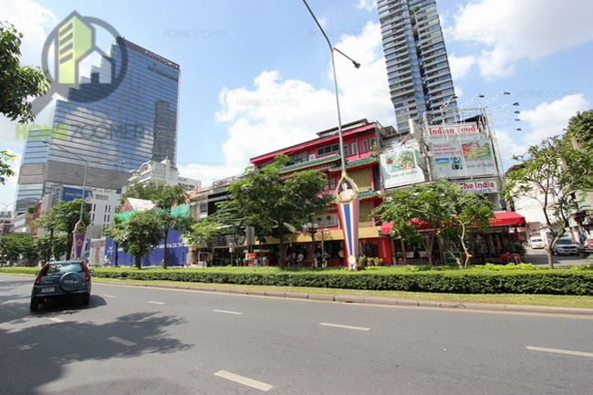 Ashton Silom 