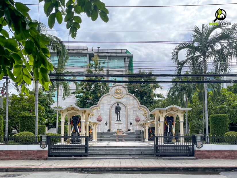 สถานที่ราชการ และอาคารสำนักงาน ที่อยู่ใกล้เคียงกับโครงการ