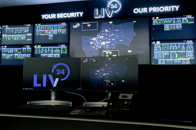 LIV-24 เป็นบริการดูแลความปลอดภัยจากศูนย์ LIV-24 Command Centre ควบคุมทุกเหตุการณ์แบบเรียลไทม์ตลอด 24 ชั่วโมง